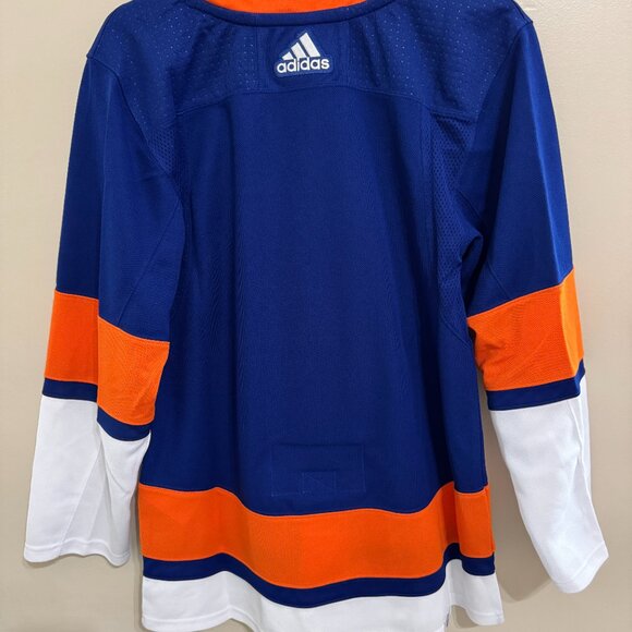 Adidas NHL New York Islanders Authentic Home Hockey Jersey GT5618 Mens $180 - Picture 6 of 11